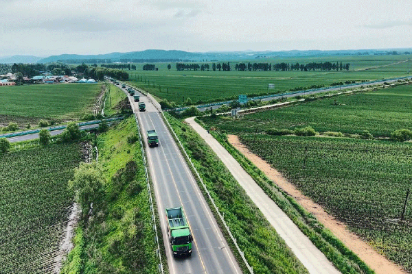 全域深耕綠色運力！中國重汽豪沃重卡多場景賦能工程運輸低碳轉型